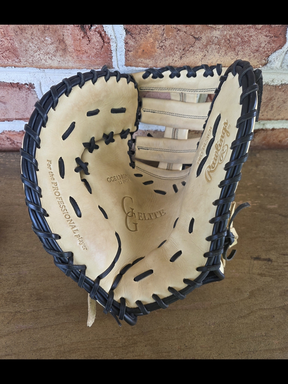 Rawlings Pro Series 1ST BASEMAN Mitt in Beige with Black Lacing